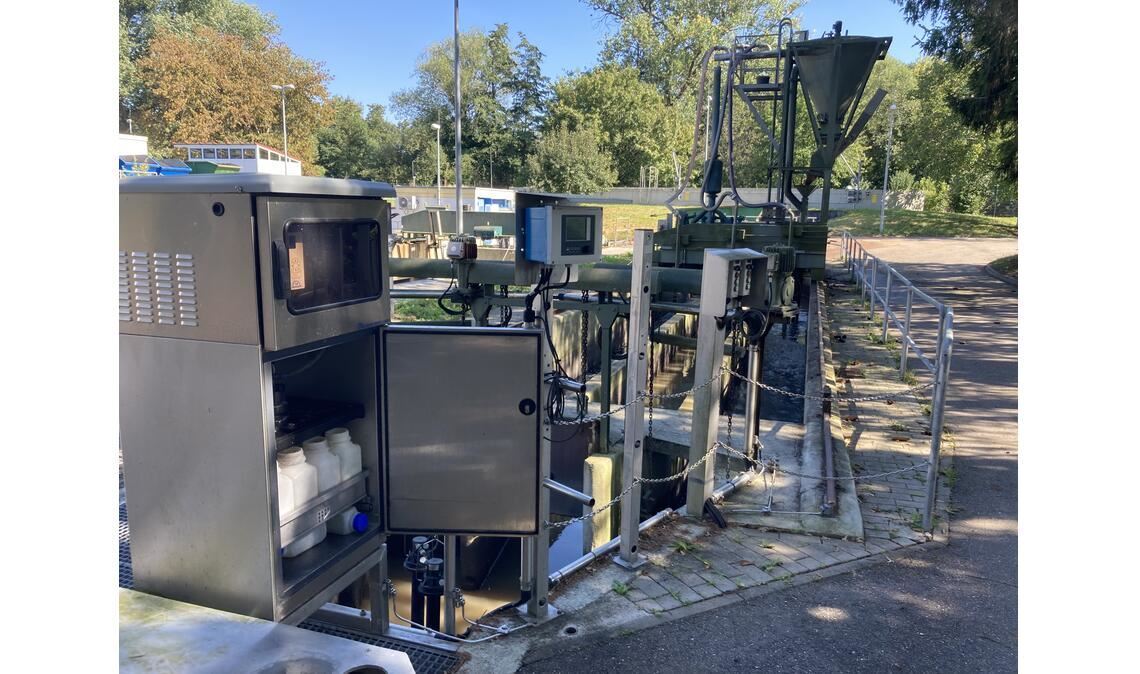 Probenehmer am Zulauf der Kläranlage Lomersheim. Foto: Stadt Mühlacker