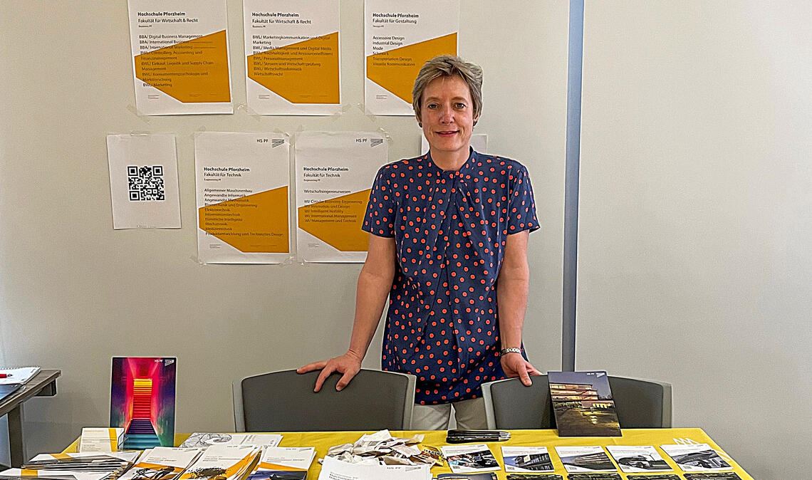 Professor Dr. Kerstin Bremser sieht viele Vorteile im Auslandssemester, rät aber auch zu Umsicht. Foto: Hochschule Pforzheim