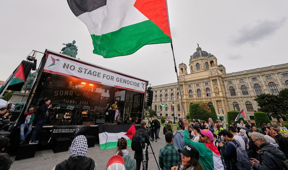 Propalästinensische Demonstranten verlangen den Ausschluss Israels vom ESC.