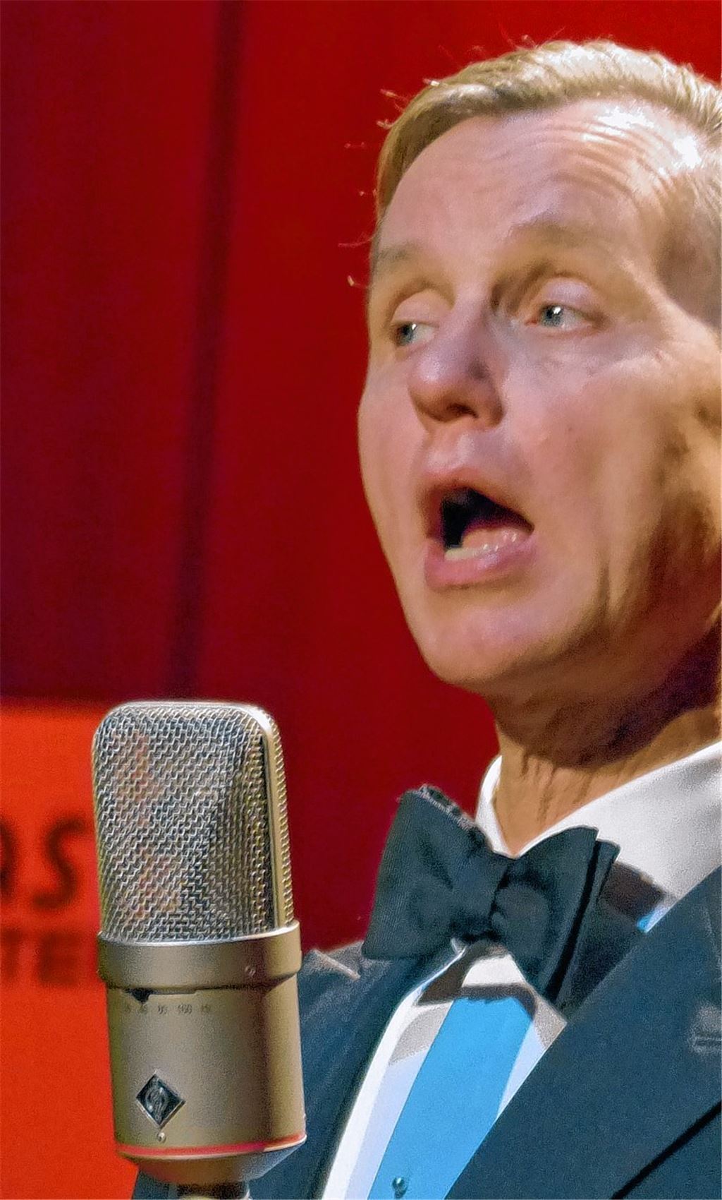 Vollbad in schönen Melodien und kessen Sprüchen