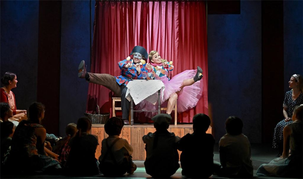 Pures Vergnügen für Freunde des Genres: zwei Kurzopern als Doppelpack am Theater in Pforzheim. Foto: Theater Pforzheim/Jochen Klenk
