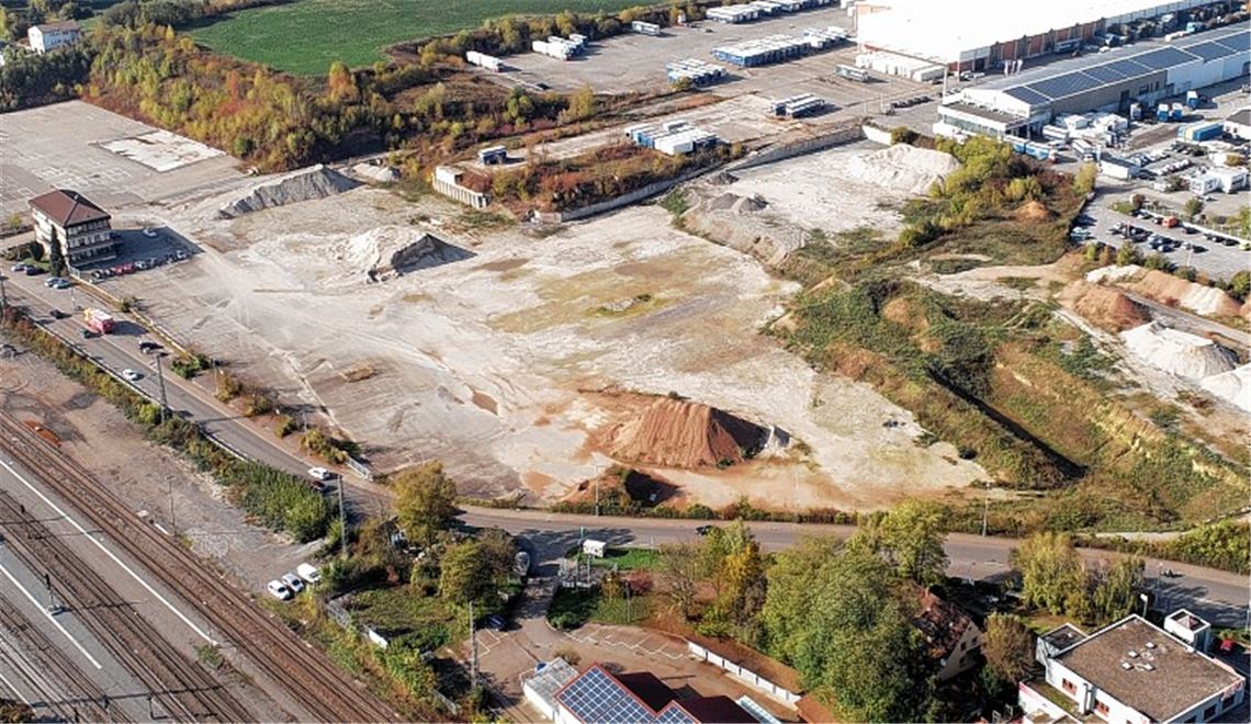 Quantensprung: An der Ziegeleistraße (Bild li.) soll sich ein neuer Toom-Baumarkt ansiedeln mit einem gegenüber dem Standort an der Industriestraße deutlich erweiterten Sortiment.Archiv, Huber