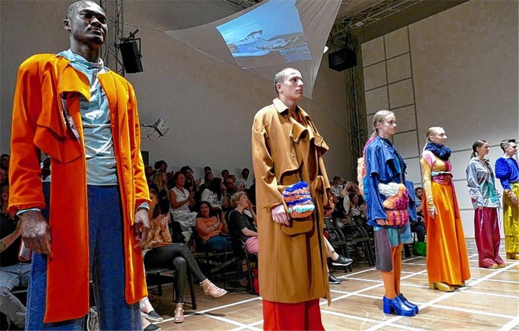 Blinde im Farbenrausch