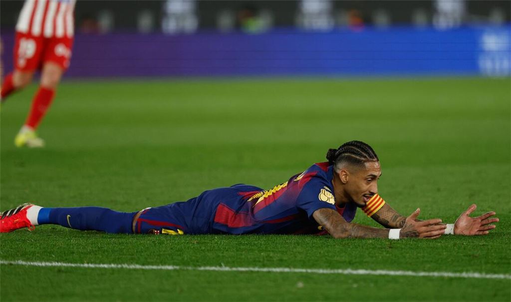 Raphinha und der FC Barcelona sind im Pokal an Atlético Madrid gescheitert.