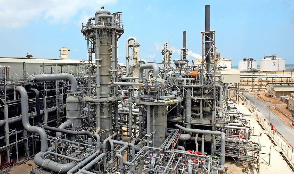 Ras Laffan, die weltgrößte Anlage für verflüssigtes Erdgas in Katar,  steht seit  einem iranischen Drohnenangriff still.