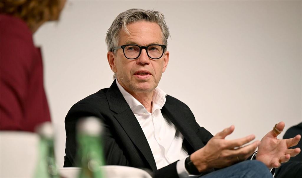 Raus aus dem guten alten DSL-Internet, fordert Vodafone-Deutschlandchef Marcel de Groot.