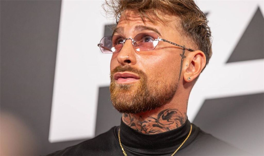 Reality-TV-Star Gigi Birofio: Ein Unfall mit einem Sportwagen auf der A81 bei Heilbronn kommt den Ex-Dschungelcamp-Promi teuer zu stehen.