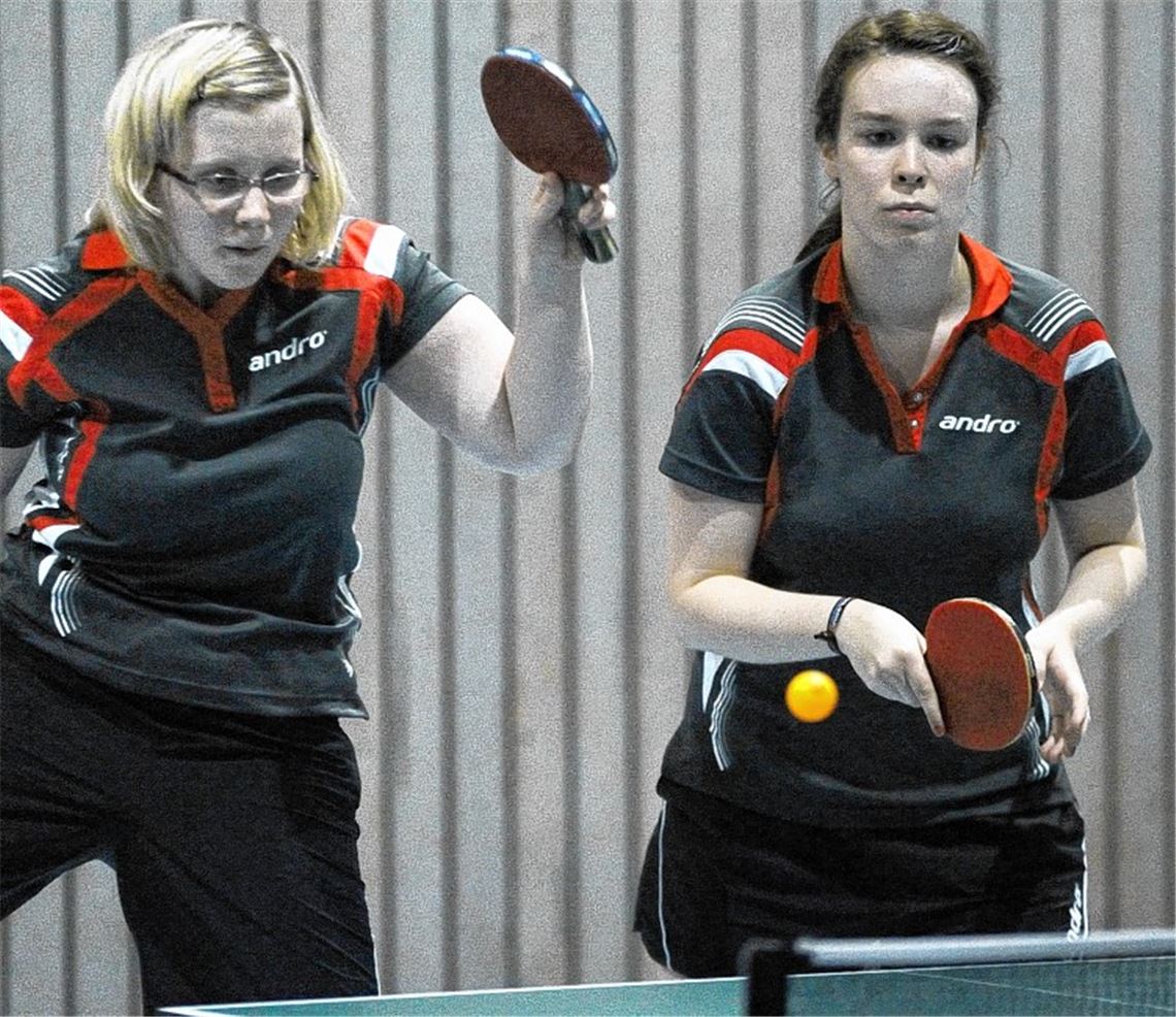 Rebecca Sommer (re.) und Katharina Strobel bilden derzeit das zweite Lomersheim Damendoppel.
