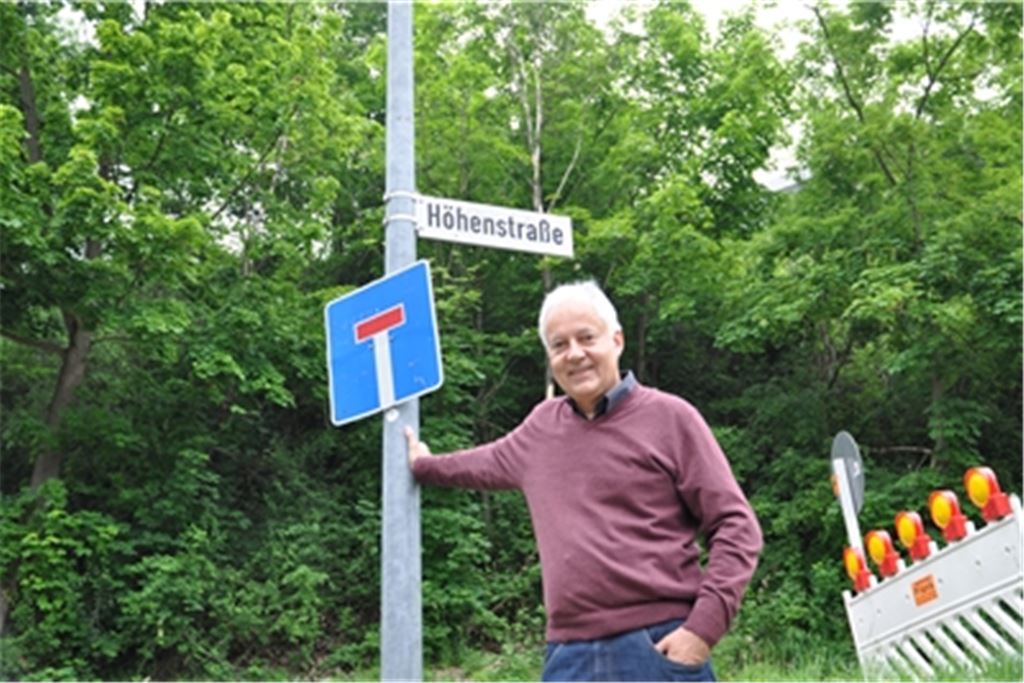 Rechtsanwalt Johannes Mascha hat sich vor Ort in der Höhenstraße ein Bild der Lage gemacht. Foto: privat