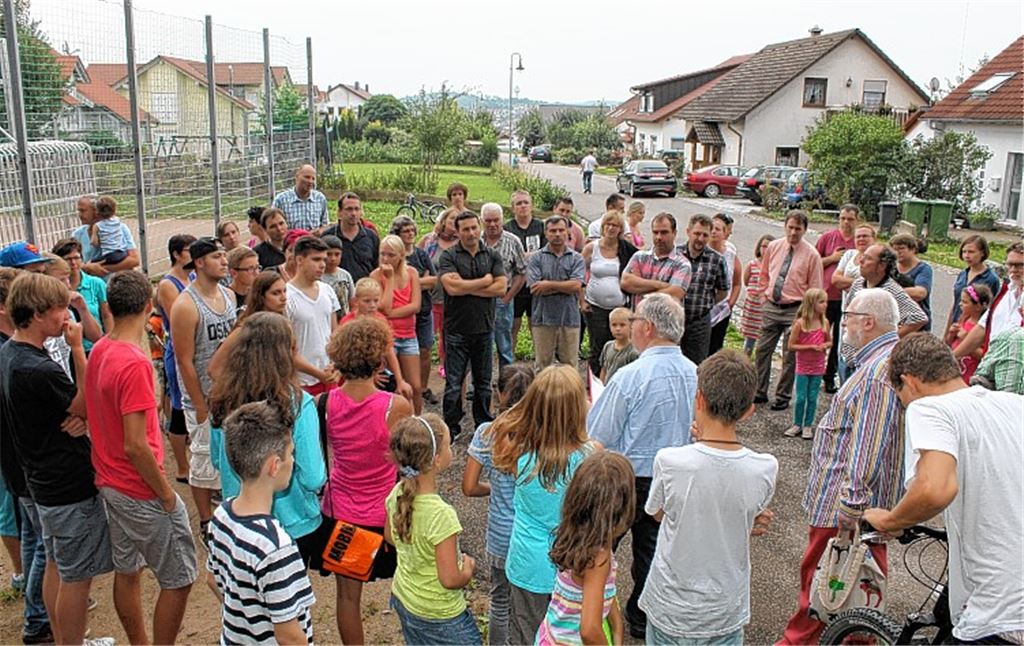 Reges Interesse am Vorort-Termin im Neubaugebiet Stöckach. 