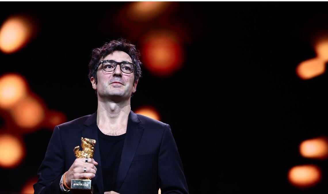 Regisseur Ilker Çatak mit seinem Goldenen Bären