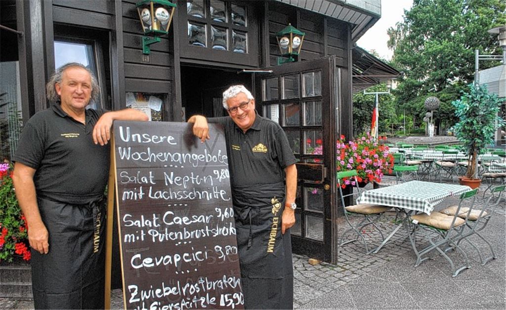 Reinhard Fröhlich und Tahar Haba freuen sich auf ihre Gäste im neu eröffneten „Ratskeller“ in Illingen.