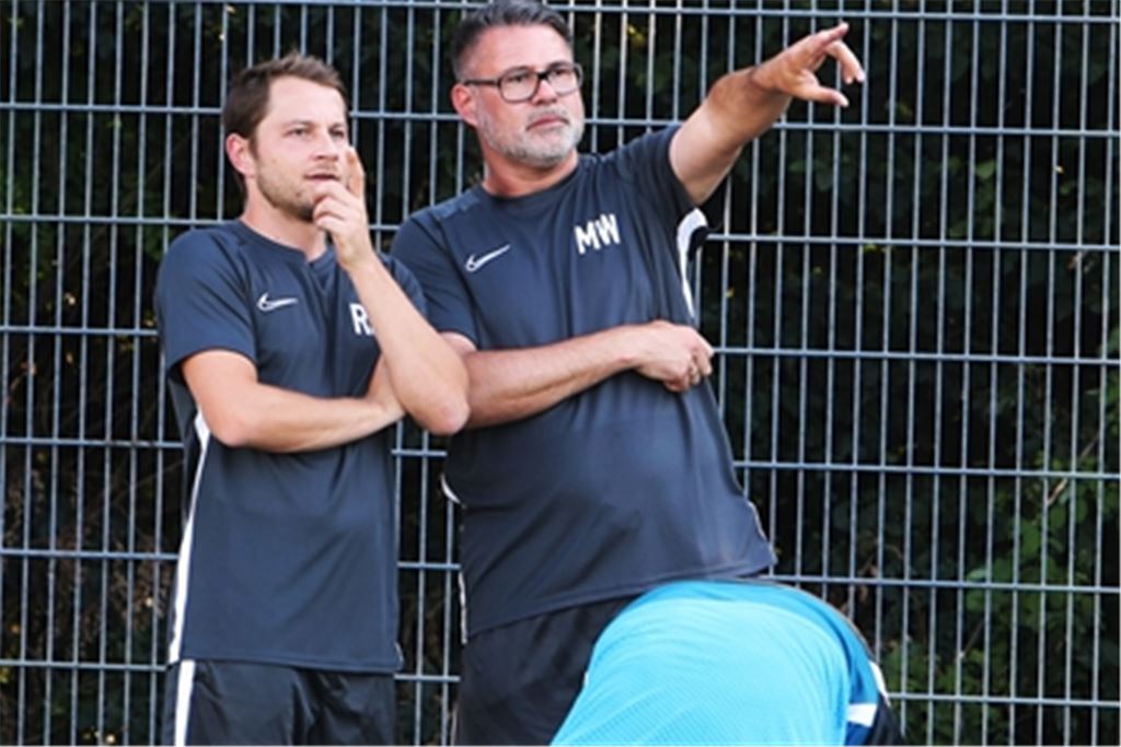 Reinhard Schenker (li.) war schon unter Marcus Wenninger Assistent, nun steigt er beim FCN zum Chefcoach auf. Archivfoto: rub
