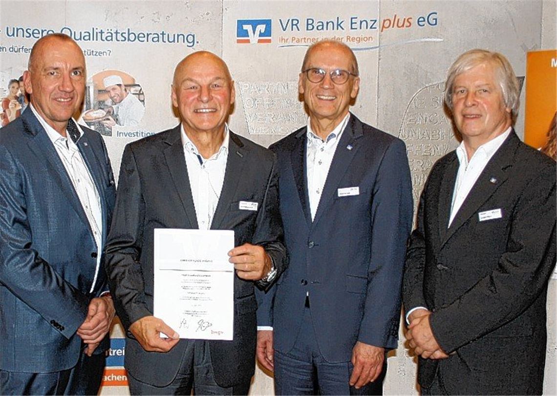 Reinhold Linzmeier ausgezeichnet