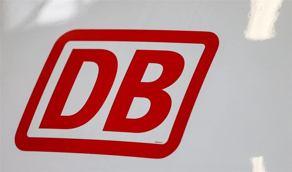 Reisende müssen auf der Rheintalbahn am Sonntag mit Beeinträchtigungen rechnen. (Symbolbild)