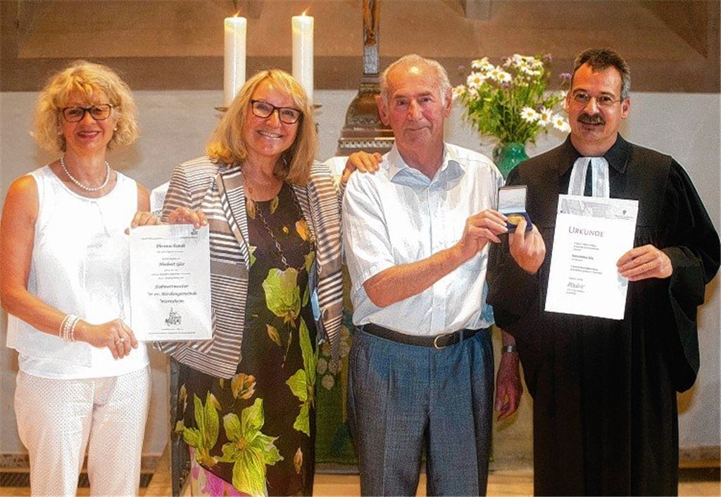 Herbert Glos mit der Brenz-Medaille geehrt