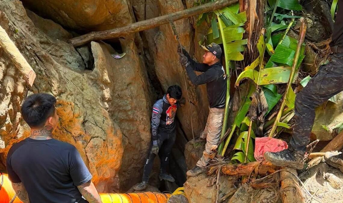 Retter arbeiten daran, sieben Menschen zu erreichen, die in einer Höhle in der Provinz Xaisomboun eingeschlossen sind (Archivbild).