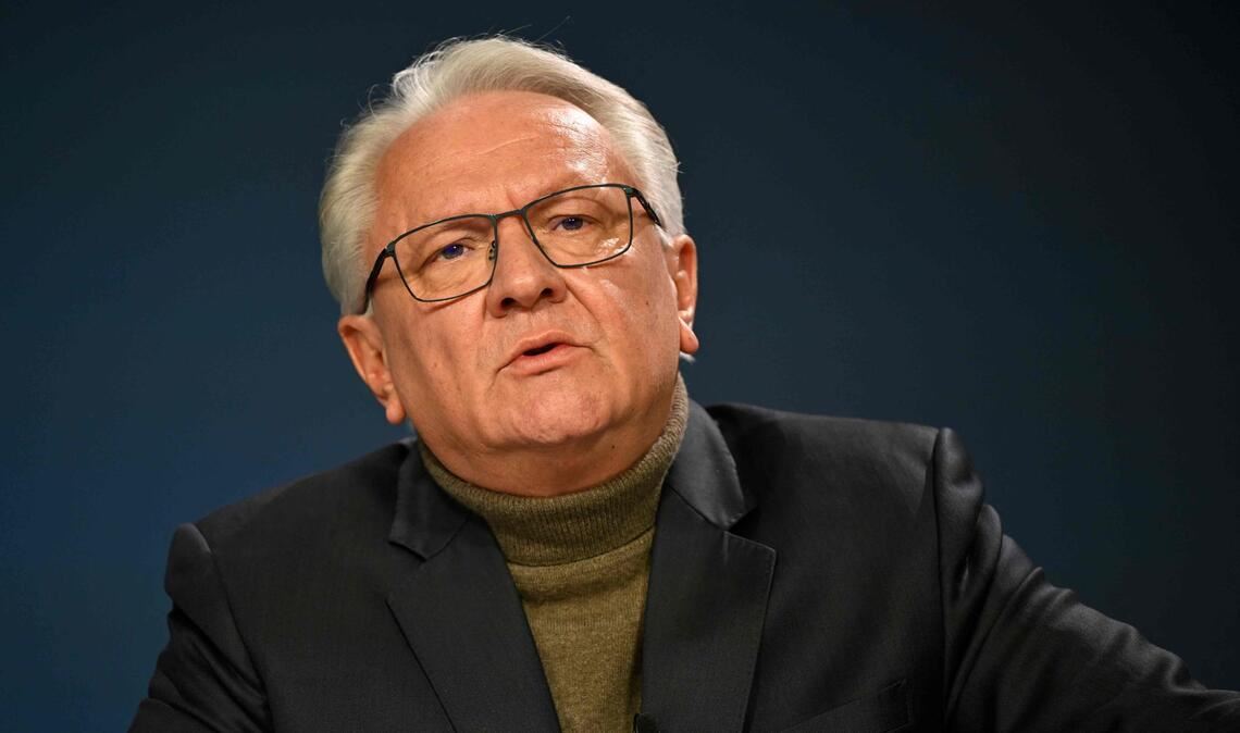 Rheinmetall und sein Chef Armin Papperger werden auf der Hauptversammlung am Dienstag das Erobern weiterer Geschäftsfelder ankündigen – dennoch ziehen sich Anleger zurück.