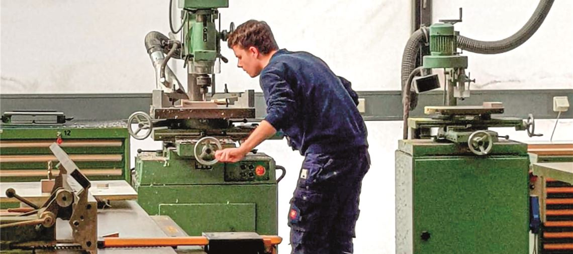 Richard Neuß, Kammersieger in der Sparte Technischer Modellbau, hat eine Ausbildung bei der Lomersheimer Firma Schäfer für Modell- und Formenbau gemacht.Archivfoto: privat