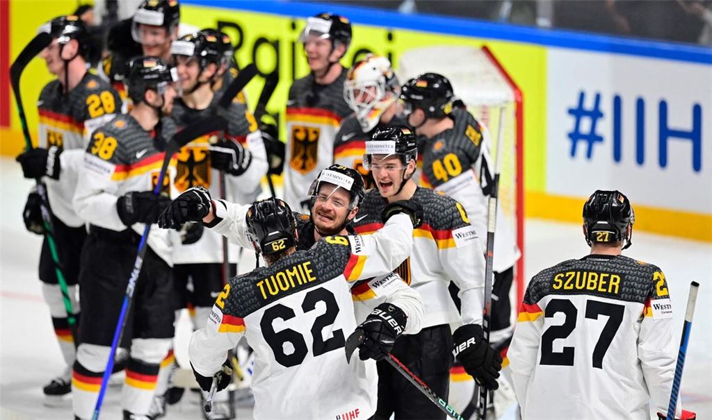 Riesen-Jubel bei Deutschlands Eishockey-Team