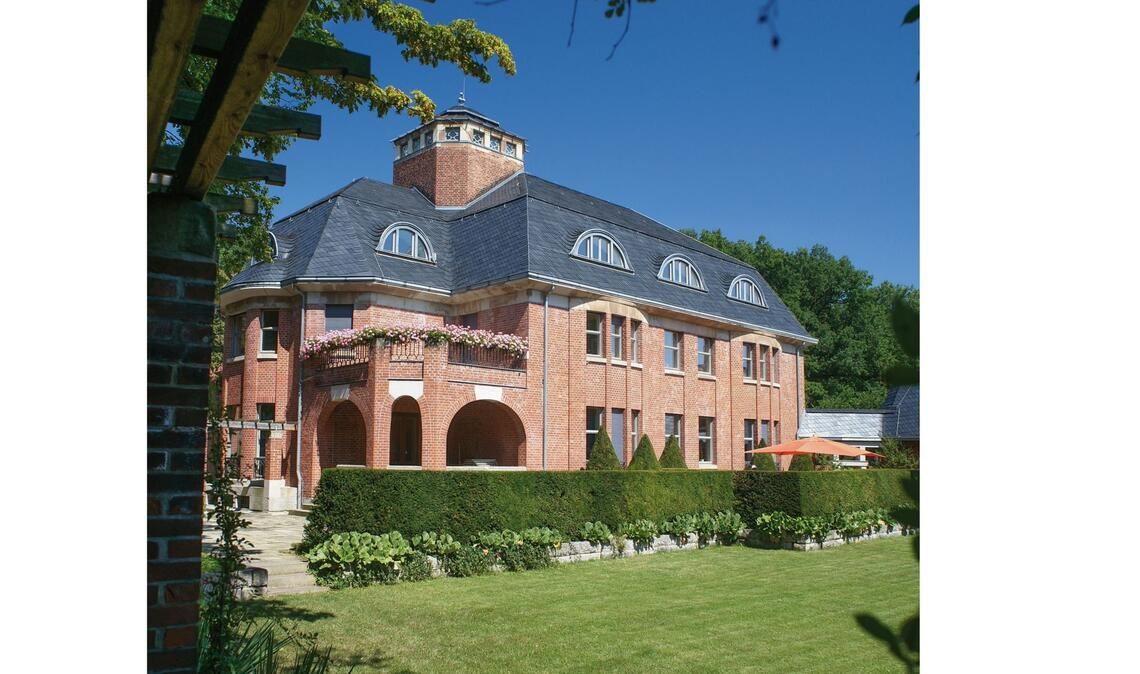 Rita und Volker Kielstein haben das „Haus Schulenburg“ in Gera gekauft und restauriert.