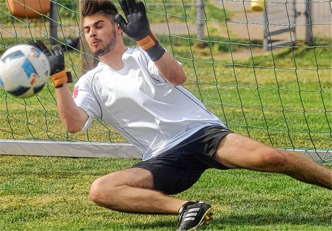 Junge Mannschaft triumphiert beim Elfmeterturnier