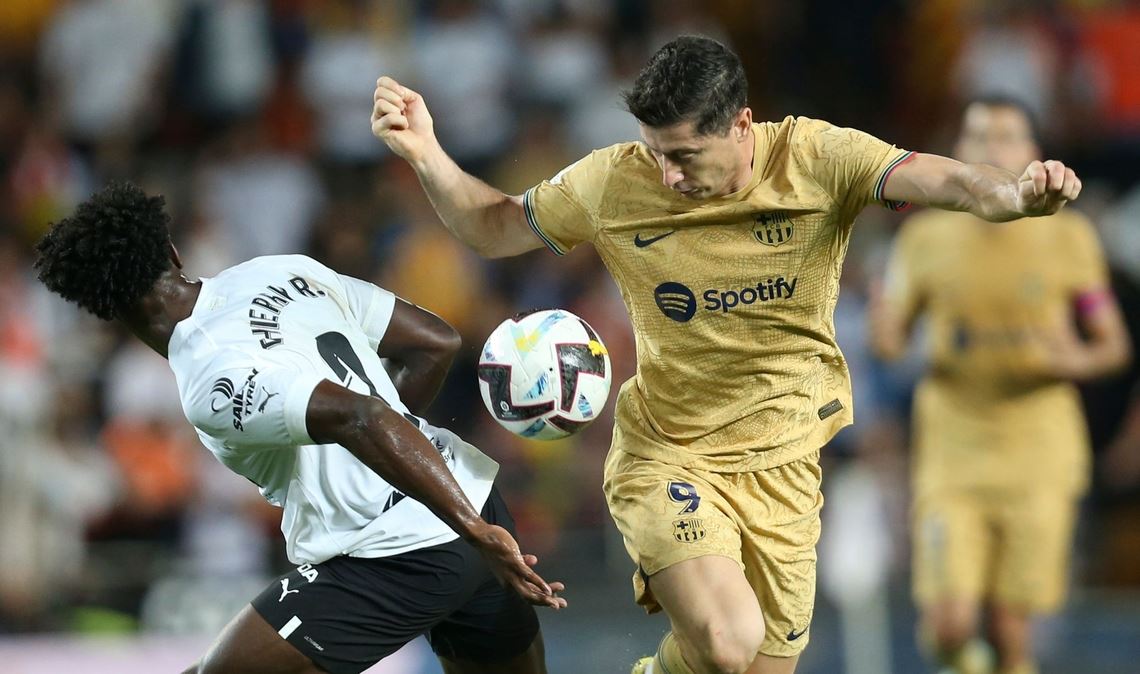 Robert Lewandowski war der Matchwinner für den FC Barcelona beim FC Valencia.