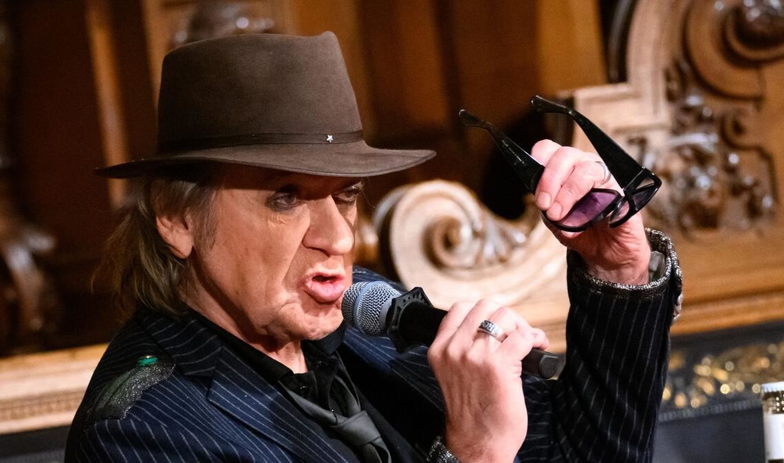 Rocksänger Udo Lindenberg ist erkrankt.