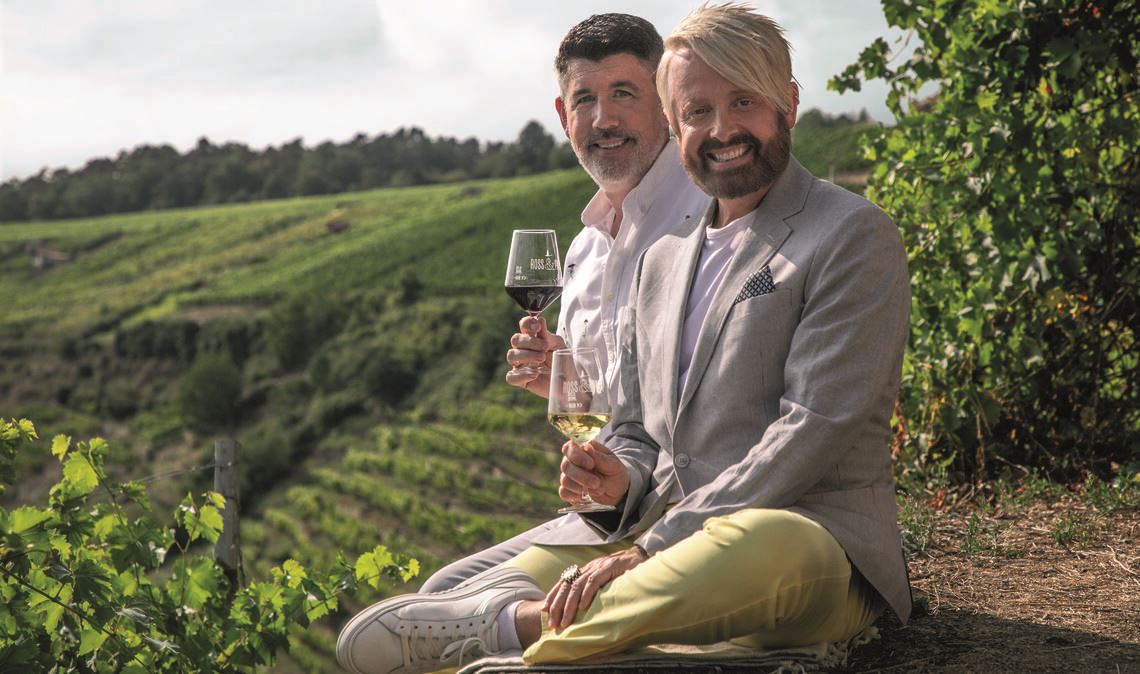 Ross Antony mit Ehemann Paul Reeves in den Weinbergen bei Roßwag. Foto: privat