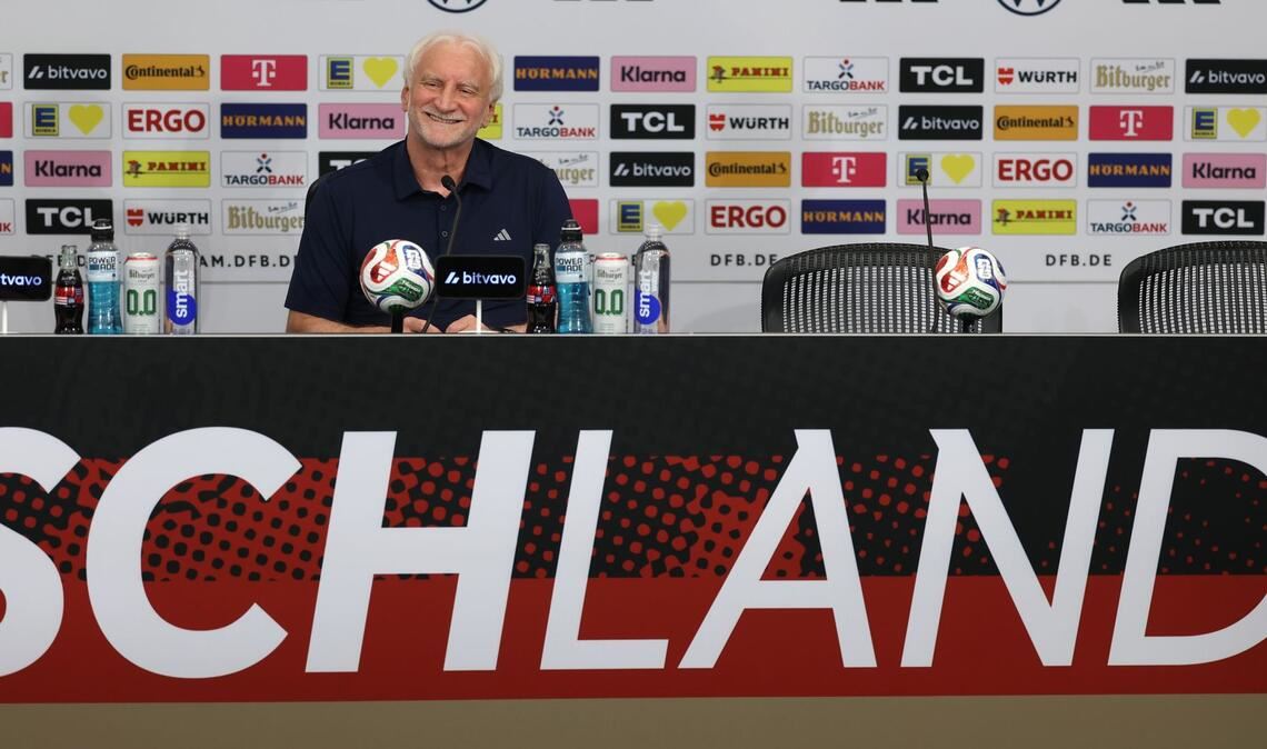 Rudi Völlers Meinung ist zu praktisch allen WM-Themen gefragt.
