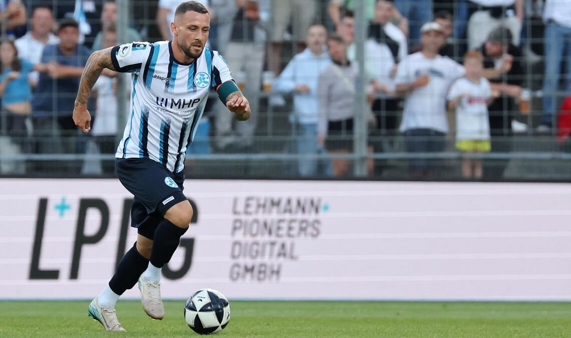 Rückt Lukas Kiefer für David Tomic in die Anfangsformation der Kickers gegen den FC Bayern Alzenau?