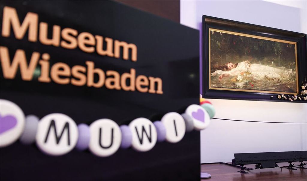 Rund 200 Swift-Fans sind am Sonntagnachmittag zur ersten Swift-Sonderveranstaltung ins Museum Wiesbaden gekommen.
