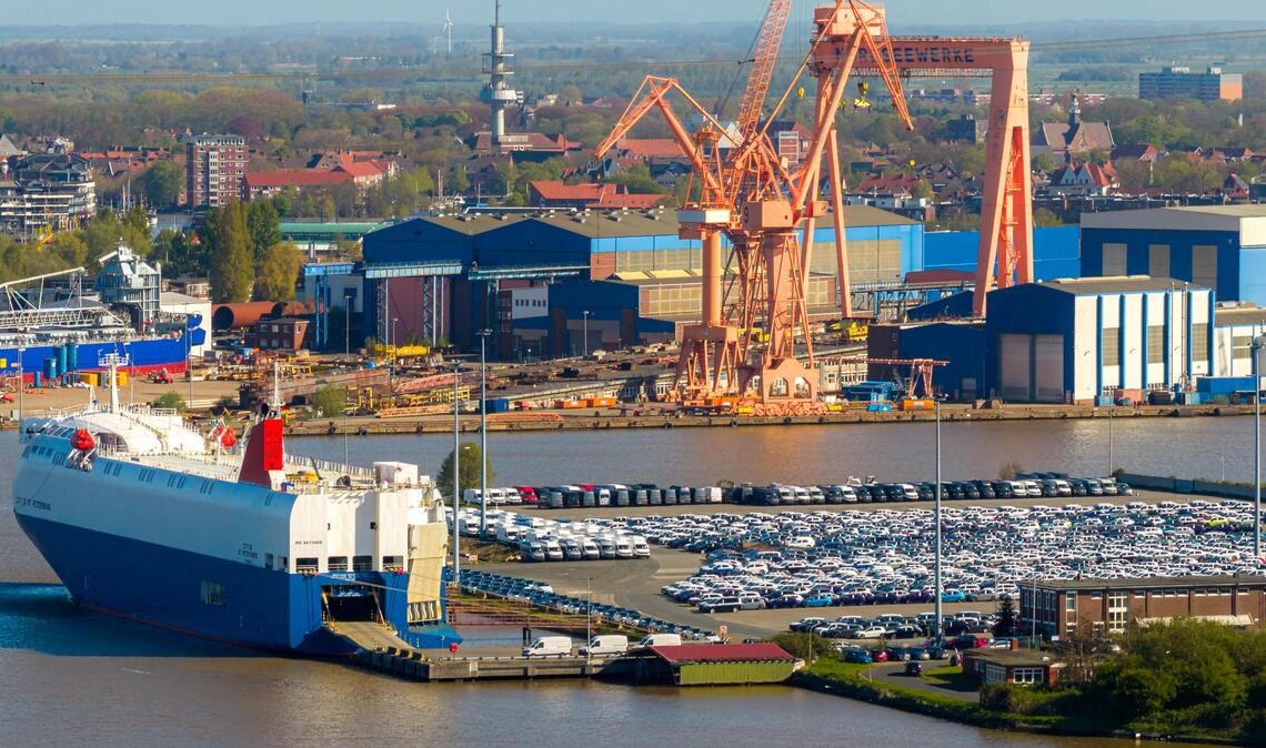Rund 400.000 Arbeitsplätze hängen direkt und indirekt an der maritimen Wirtschaft. (Archivbild)