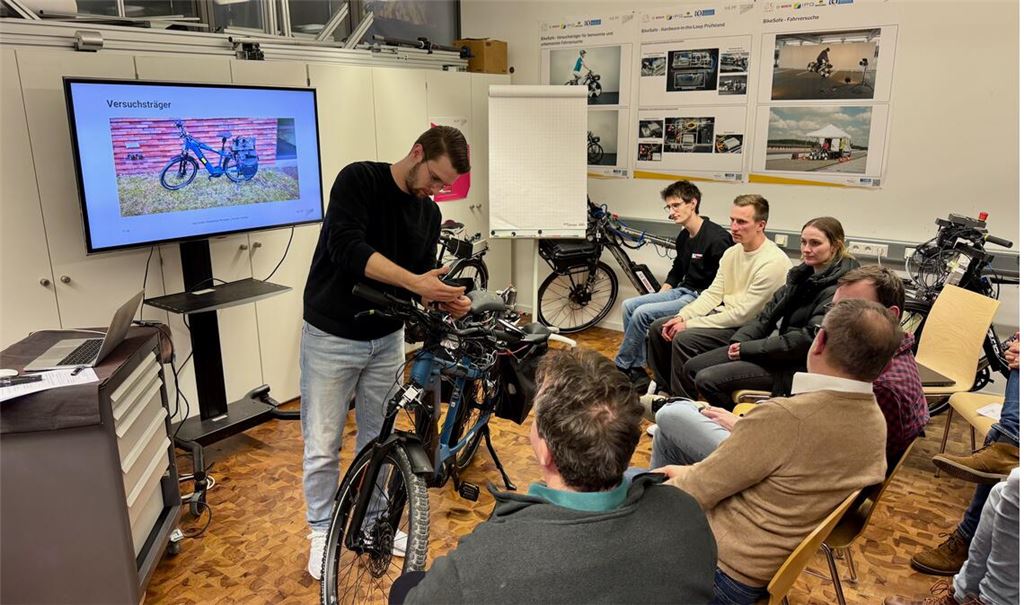 Rund ums Rad beziehungsweise E-Bike geht es bei einer Veranstaltung an der Hochschule. Foto: Hochschule PF
