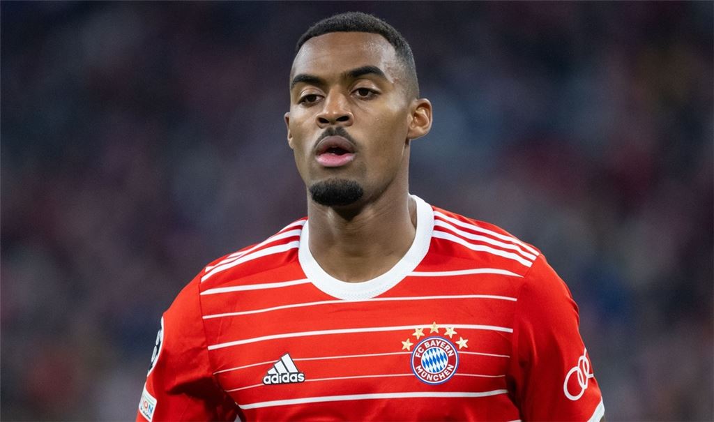 Ryan Gravenberch von München in Aktion.