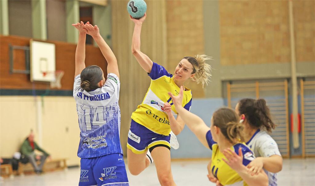 SG-Spielerin Emily Schaubert ist mit sieben Treffern erfolgreich. Foto: Müller