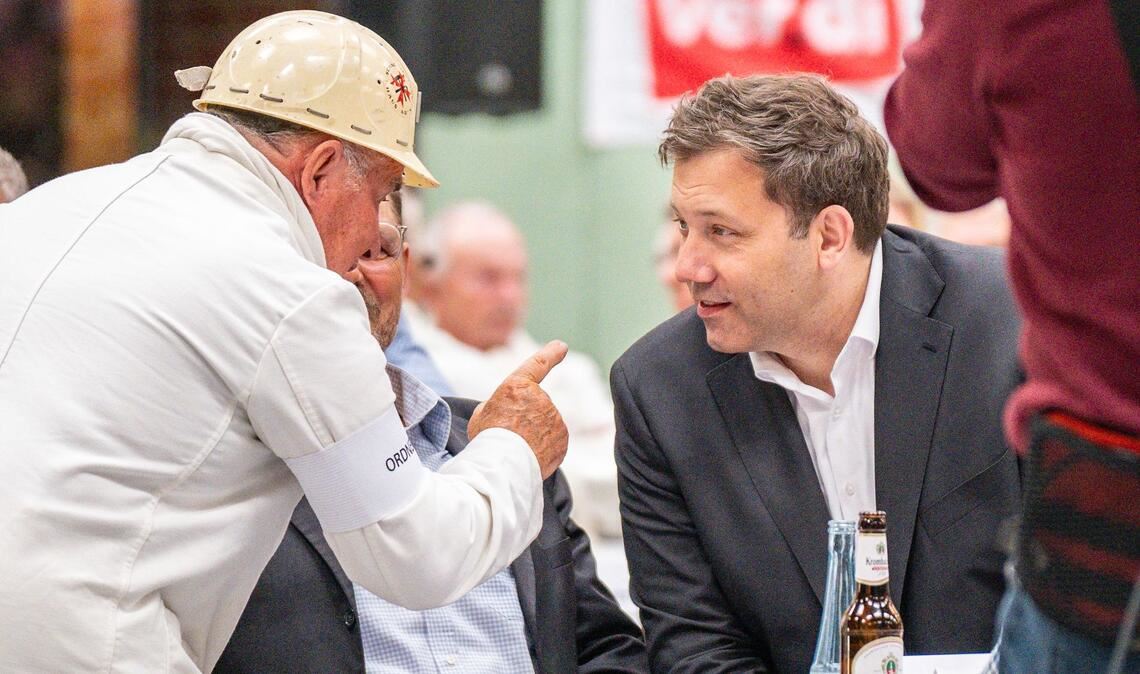 SPD-Chef Lars Klingbeil hat schon einige Ideen, wie die Steuerreform aussehen könnte. (Archivbild)