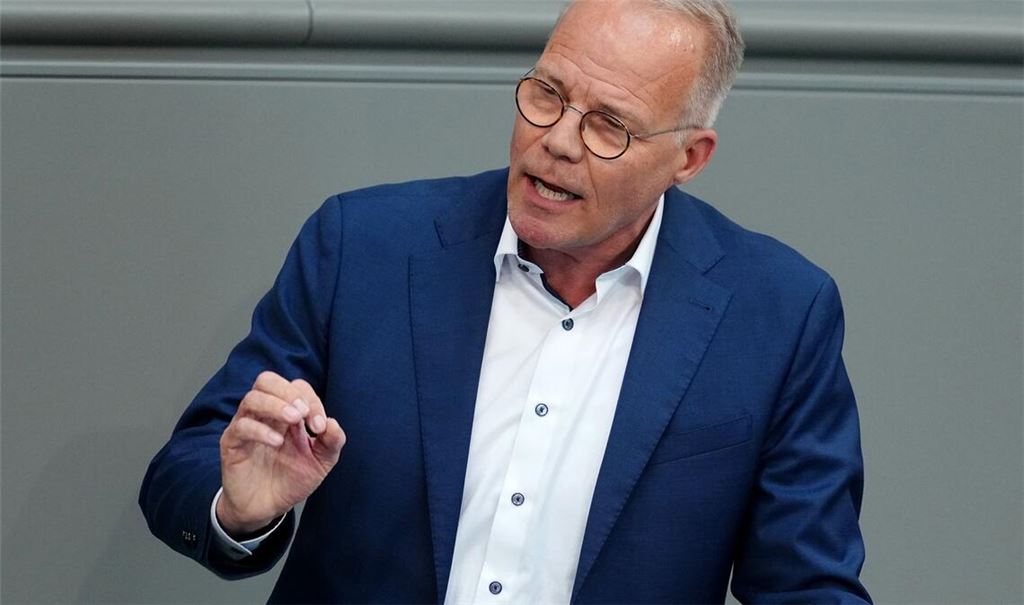 SPD-Fraktionschef Miersch geht davon aus, dass die Richterinnen und Richter für Karlsruhe im September gewählt werden. (Archivbild)