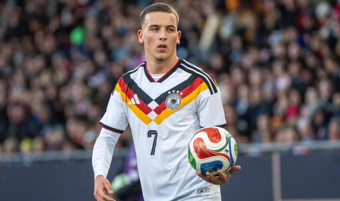 Said El Mala (Note 3): Der Kölner Offensivmann wurde zur zweiten Hälfte für Serge Gnabry eingewechselt und kam damit zu seinem ersten Länderspiel. Auf Linksaußen zeigte sich El Mala engagiert und forderte oft den Ball. Sein ansatzloser Schuss in Minute 57 ging knapp vorbei.