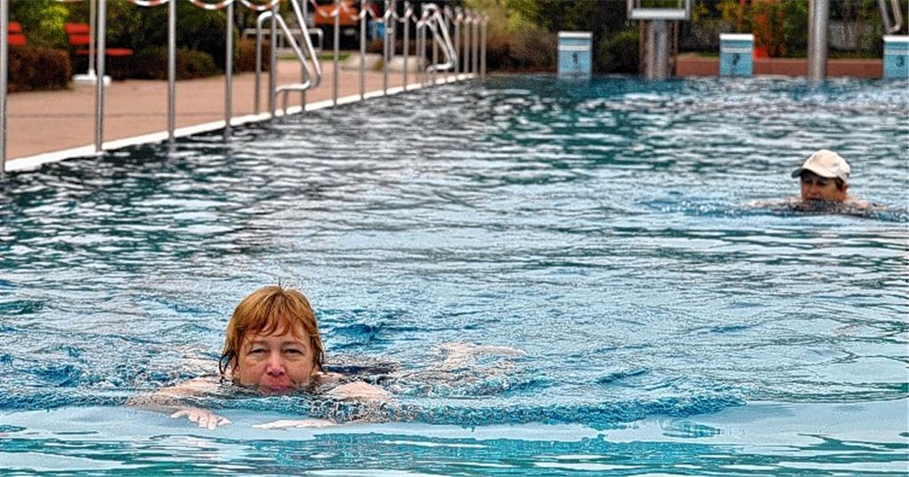 Saisonstart im Freibad Mühlacker. (Foto: Stahlfeld)
