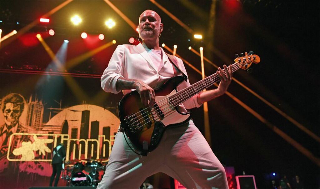 Sam Rivers, Gründungsmitglied & Bassist von Limp Bizkit, ist am 18. Oktober 2025 überraschend gestorben. Die Band veröffentlicht einen bewegenden Abschied. Fans blicken auf seine gesundheitliche Vorgeschichte.