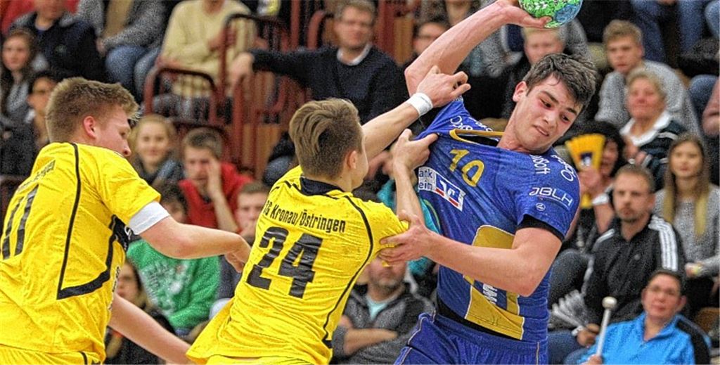 Sandro Münch (re.) hat sich bei den A-Junioren der SG Pforzheim/Eutingen zuletzt besonders schnell weiterentwickelt. Fotos: Rubner