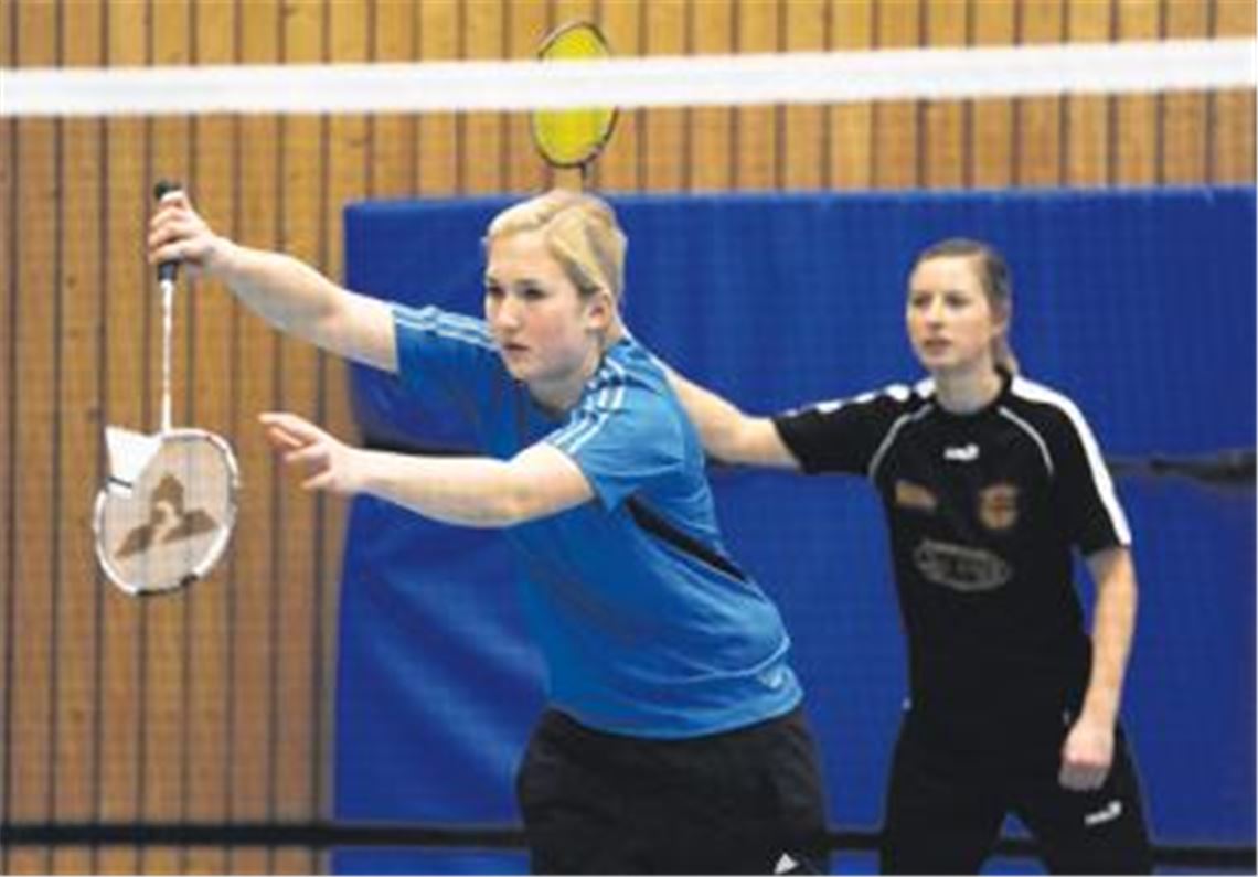 Sarit Kick (li.) und Linda Schüller spielen für den BV Mühlacker im Damendoppel.
Foto: Fotomoment