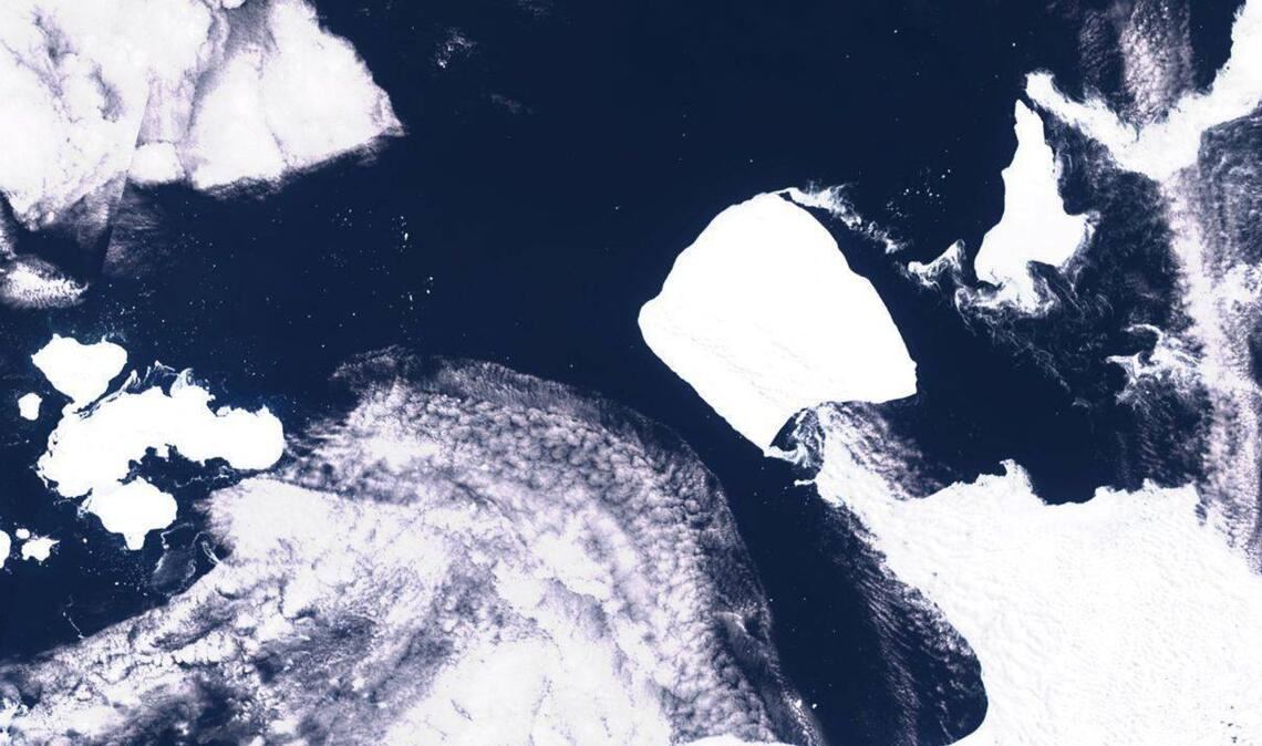 Satellitenaufnahme vom größten Eisberg des Planeten am 15. November 2023: Noch vor wenigen Monaten war A23a in der Antarktis so groß wie die Insel Mallorca.