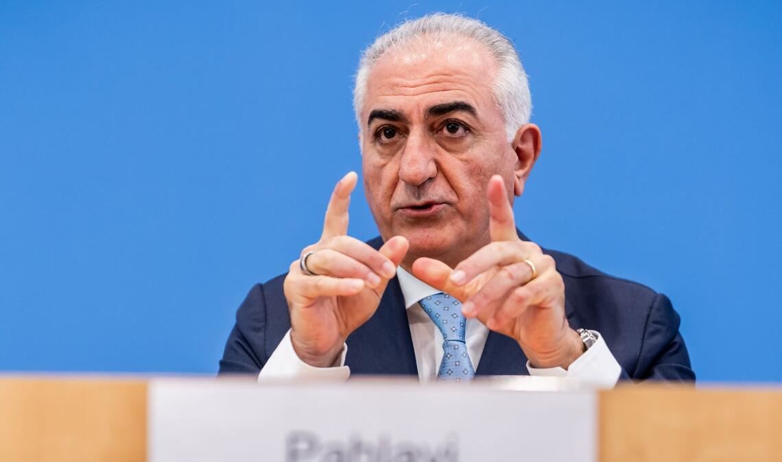 Schah-Sohn Reza Pahlavi fordert Deutschland auf, einen grundlegenden Wandel im Iran zu unterstützen.