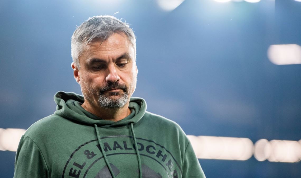 Schalkes Trainer Thomas Reis hat eine schwere Aufgabe übernommen.