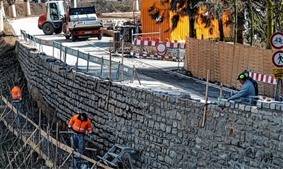 Schallschutz und Stütze zugleich. 