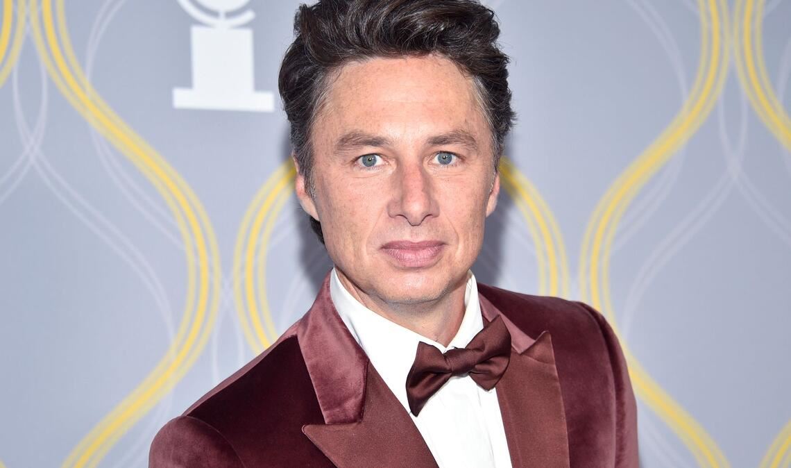 Schauspieler und Drehbuchautor Zach Braff bringt "Scrubs" zurück.
