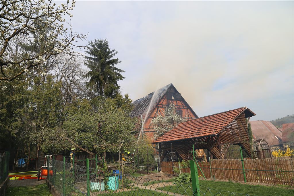 Scheunenbrand in Mühlhausen (Foto: Recken)