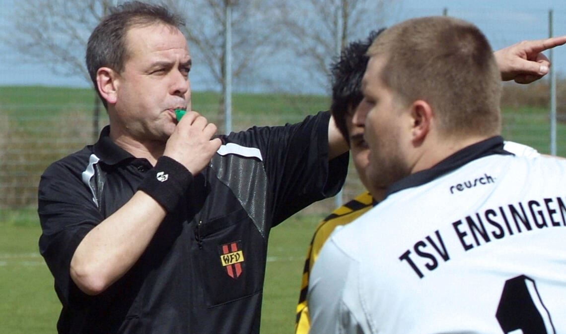 Schiedsrichter bekommen künftig etwas mehr für ihre Arbeit. Foto: Archiv